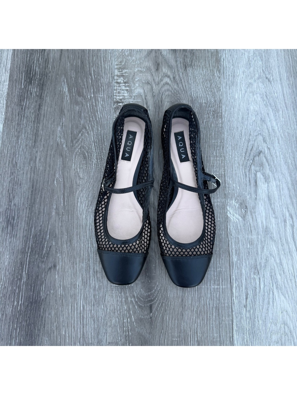 AQUA Women’s Mesh Round Toe Ballet Flats size 8